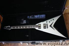 Dean Dave Mustaine Signature VMNT Black