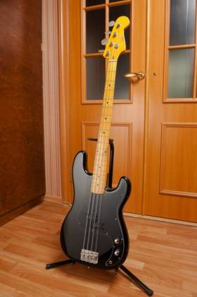 Fernandes Precision Bass Limited Edition