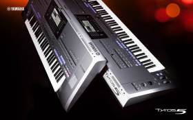 Yamaha Tyros 4