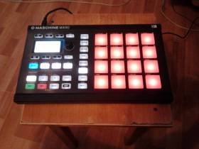 Native Instruments Machine Mikro