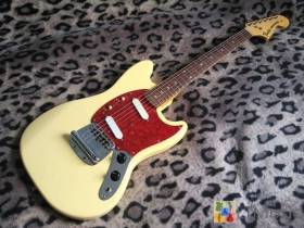 Fender Mustang