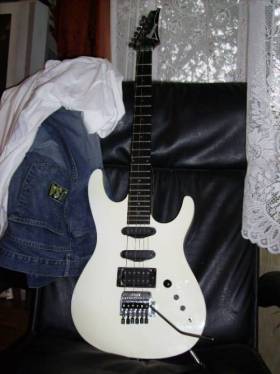 Ibanez RG240