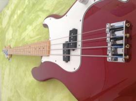 Fender Precision Bass