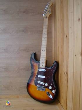 Fender MIM Standard Stratocaster Sunburst
