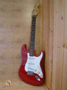 Fender Stratocaster Candy Apple! 1996- 50th Anniversary