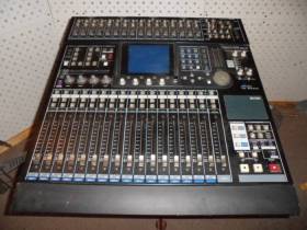 Tascam DM-24