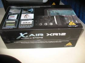 Behringer XR12