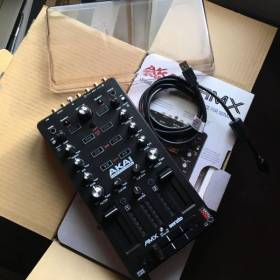 AKAI AMX