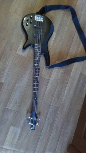 Ibanez GSR200