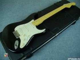 Fender American Deluxe Stratocaster SSS USA 2000 г.в.