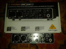 Behringer umc 204 hd 720