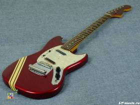 Fender Japan Mustang MG-69 Ferrari Red + Dimarzio