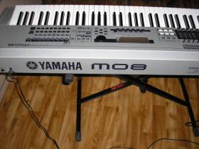 Yamaha MO8