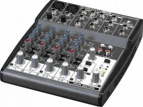 Behringer Xenyx 802