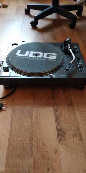 Technics SL 1210 MK2