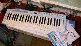 CME U-KEY (White)