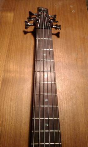 Ibanez sr506