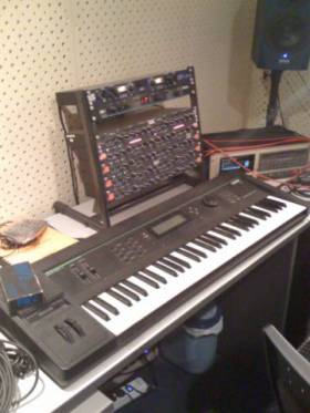 Kurzweil k2000