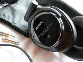 Sony MDR-V900HD