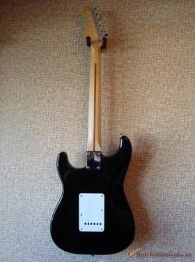 Fender Standart Stratocaster