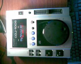 Pioneer CDJ-100s 