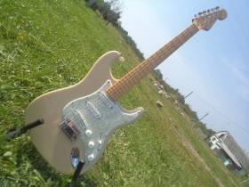 Fender  American Deluxe Stratocaster
