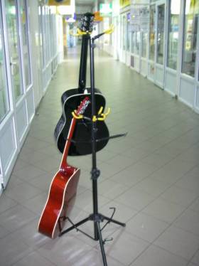 Стойка для 6-ти гитар Maxtone для 6-ти гитар