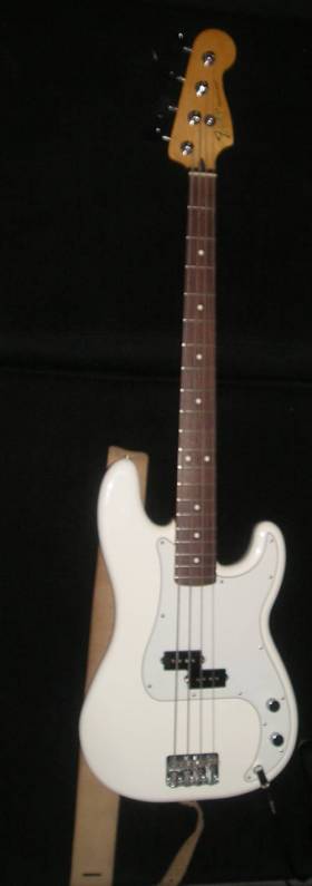 Fender Precision Bass