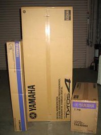 Yamaha Tyros 4 61-Key Arranger Workstation Keyboard