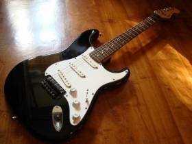 Fender Stratocaster ST62-US 3TS