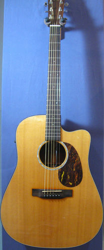Martin Guitar DC16E Premium
