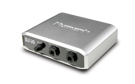 Numark DJ IO