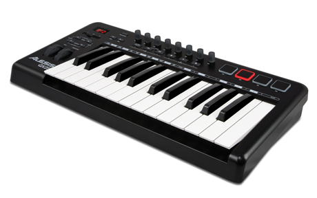 Alesis QX25
