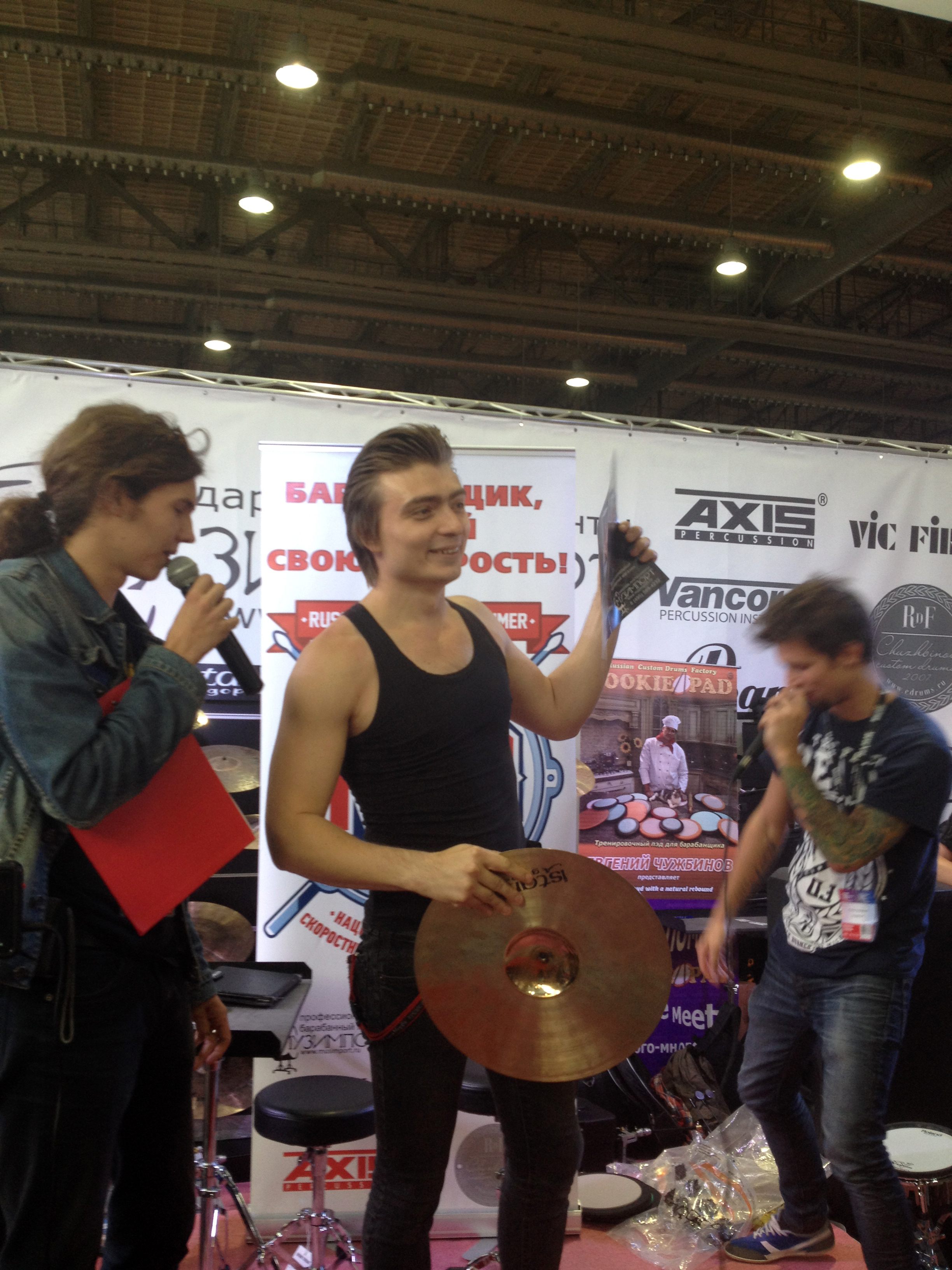 Финалист конкурса скоростных барабанщиков на NAMM MUSIKMESSE RUSSIA 2014